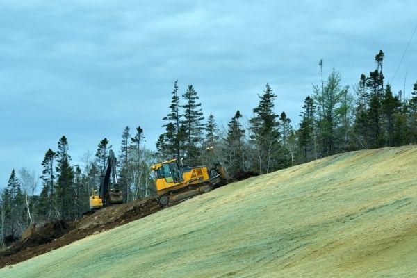 Hill Excavation in Cookeville